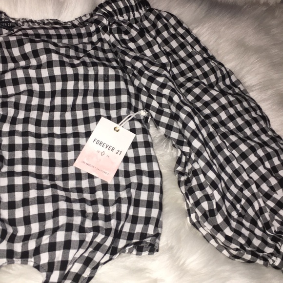 Forever 21 Woven top/off the shoulders! - Picture 4 of 5